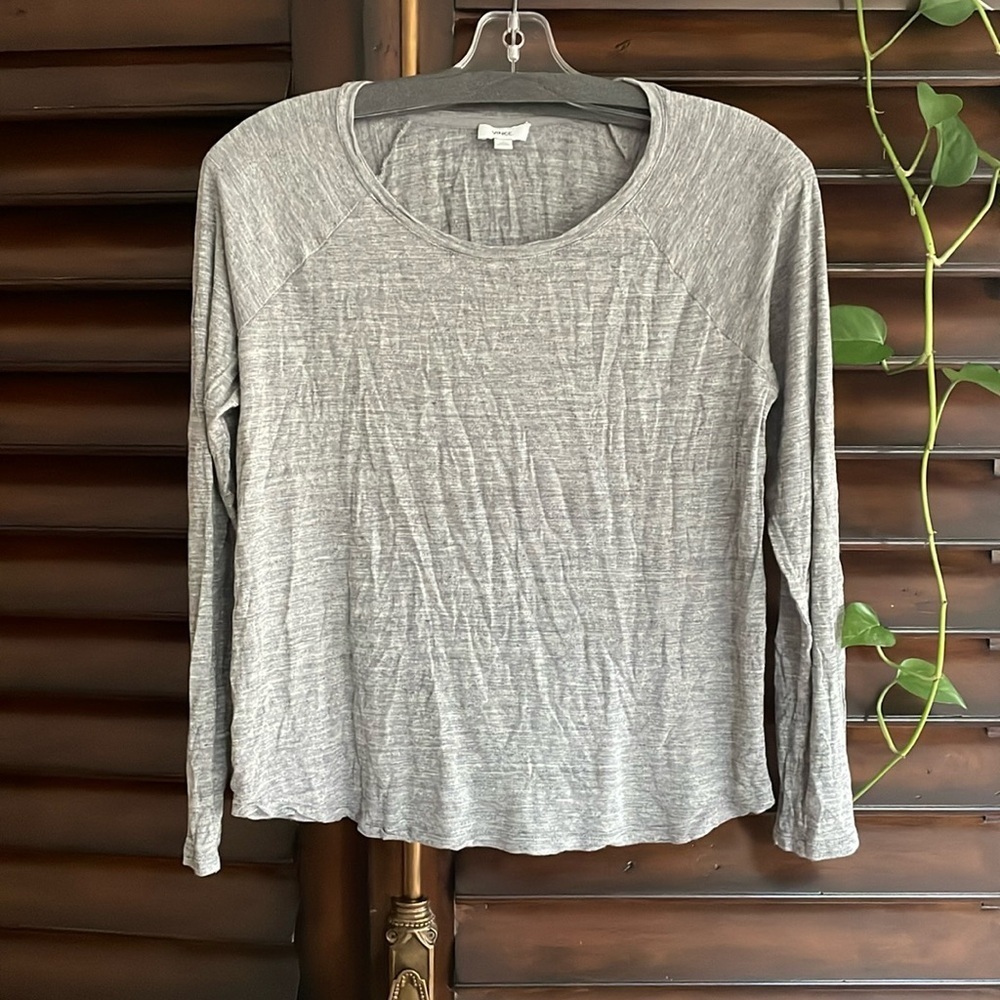Vince Scoop Neck Top Size Small EUC